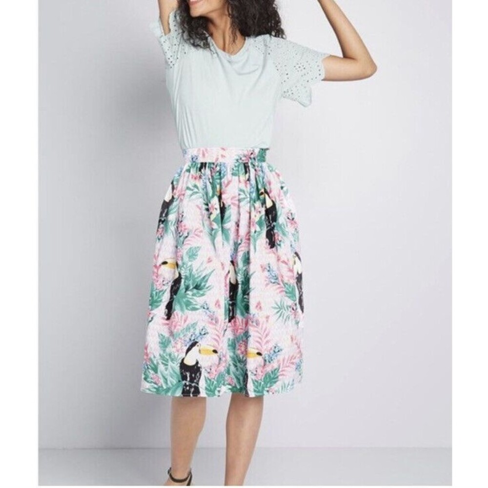 NWOT Hell Bunny Raphaella Tropical Toucan Swing Skirt Women's Skirt Size XS